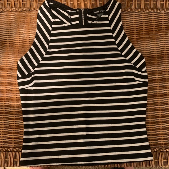 Wet Seal Tops - 2/$15 Zip-Back Halter Crop Top